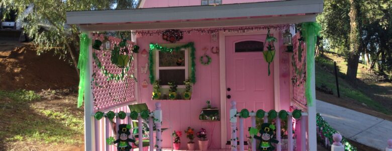 Pink Cabin Saint Patrick’s decor